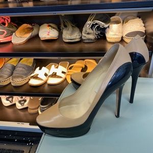 Jimmy Choo Beige and Black Two Tone Heels(US 7.5)